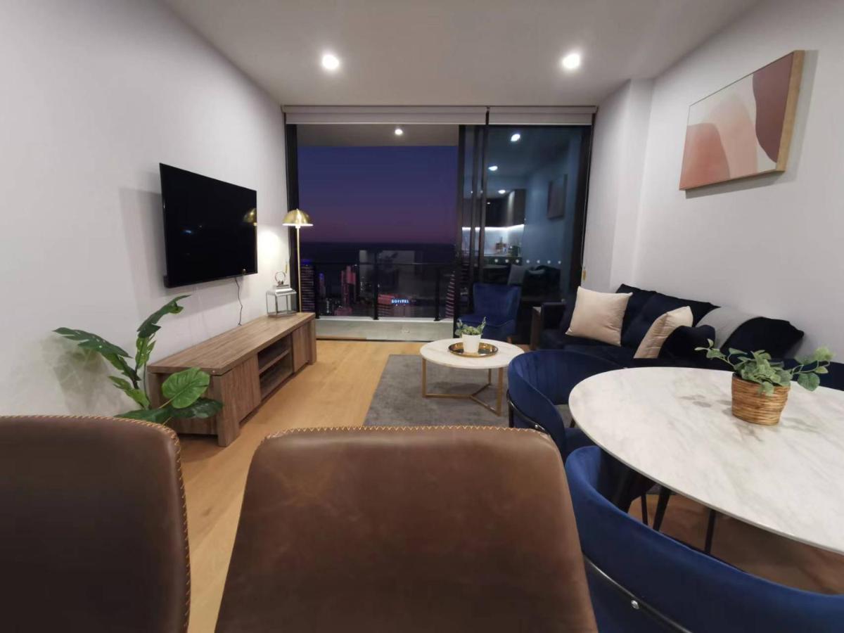 Luxurious 2 Bedroom In Broadbeach Casino High Floor Ocean View - Gc42 Apartment *