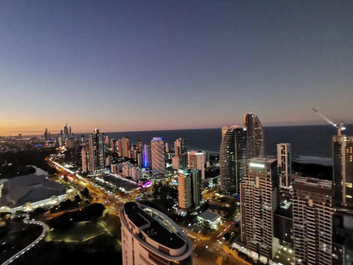 Luxurious 2 Bedroom In Broadbeach Casino High Floor Ocean View - Gc42 Apartment Gold Coast